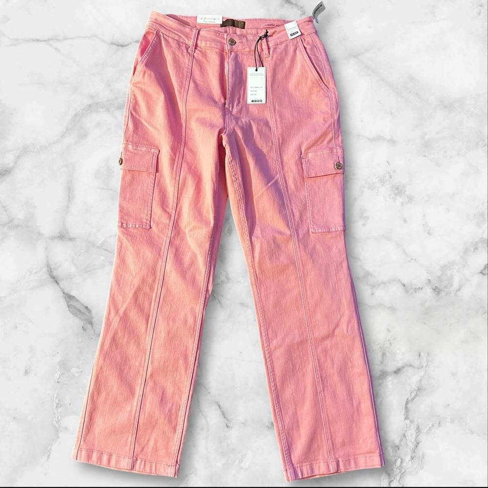 Size 16W Judy Blue High Rise Cargo Jeans
- Pink